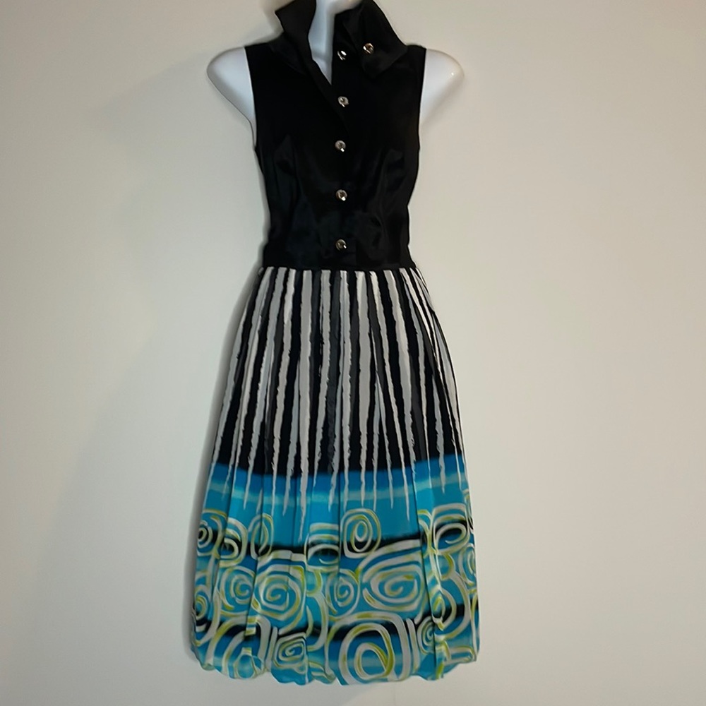 Frank Lyman Design Button Collared Dress
